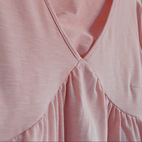 V Neck Ruffled Hem Long Sleeve Tee - Picture 3 of 4